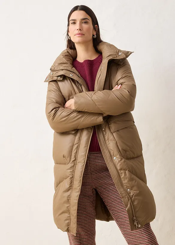 Piumino lungo idrorepellente con piume riciclate, bonprix