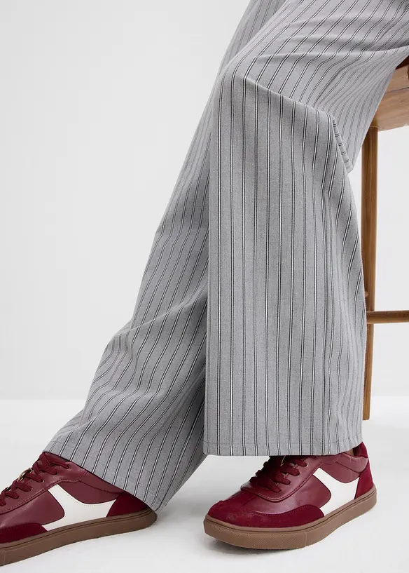 Pantaloni in tessuto fluente con elastico in vita, bonprix