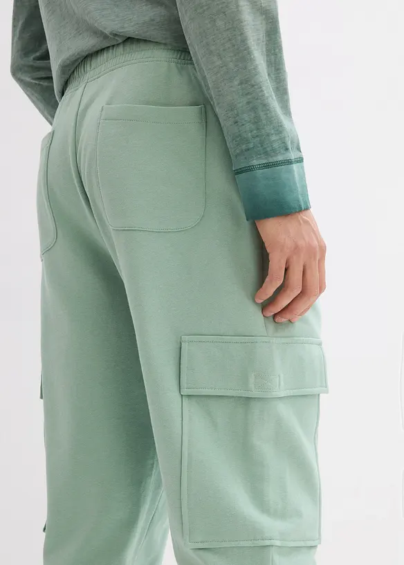 Pantaloni da jogging con tasche cargo, loose fit, bonprix