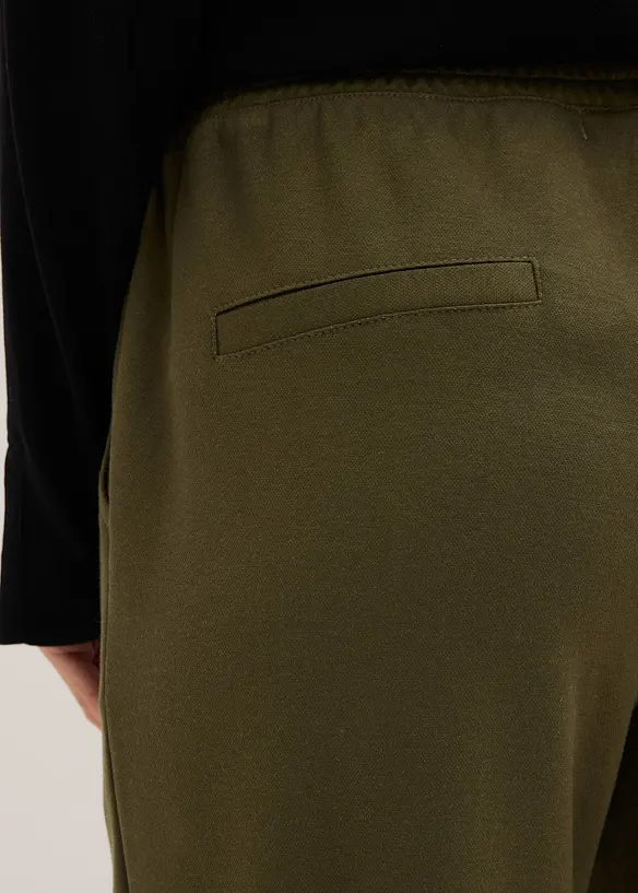Pantaloni in jersey con elastico in vita e piega cucita, bonprix