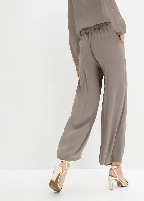 Pantaloni in viscosa con elastico in vita, bonprix