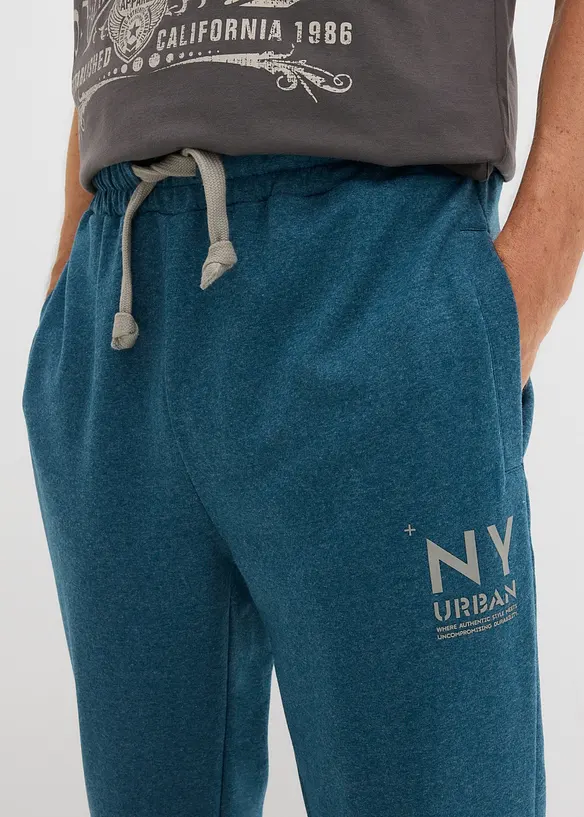 Pantaloni da jogging con dettagli a contrasto, bonprix