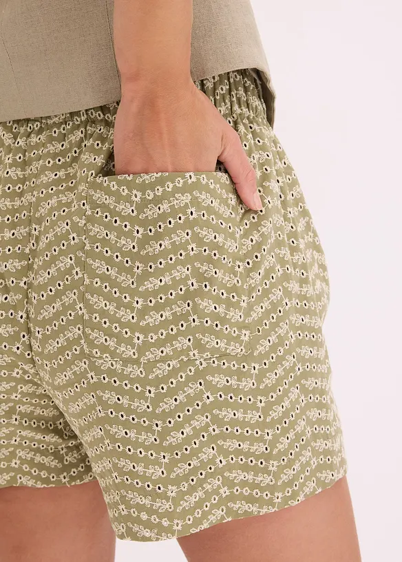 Shorts con ricami traforati, bonprix