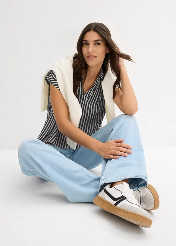 Blusa a maniche corte in viscosa fluente, bonprix