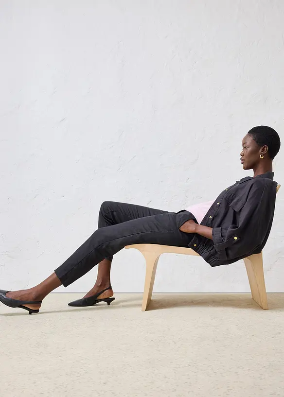 Pantaloni cropped in puro lino, bonprix