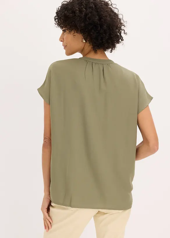 Camicetta a maniche corte con abbottonatura nascosta, bonprix