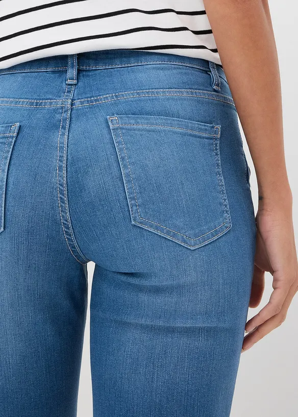 Jeans bootcut in cotone biologico, vita media, bonprix