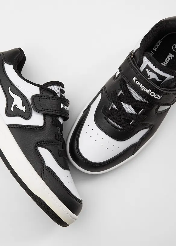 Sneaker Kangaroos, Kangaroos