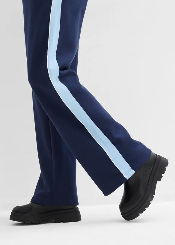 Pantaloni in felpa di misto cotone, bonprix