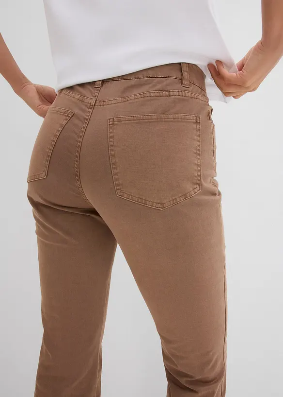 Jeans bootcut con ricami, bonprix