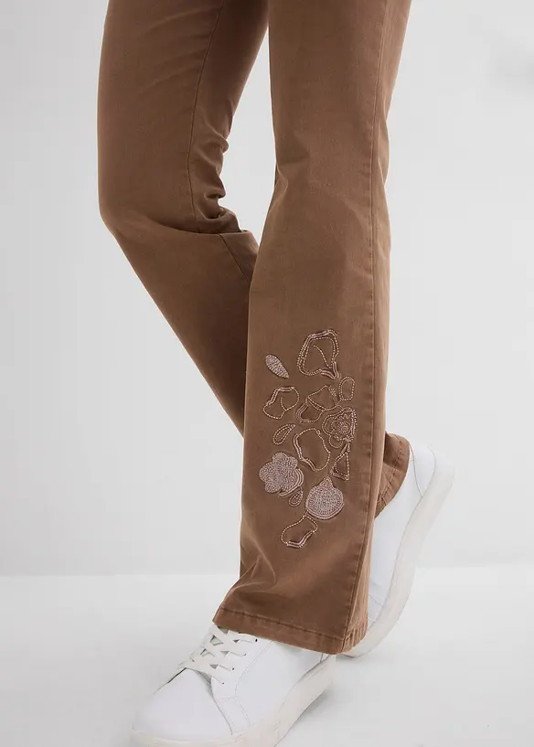 Jeans bootcut con ricami, bonprix