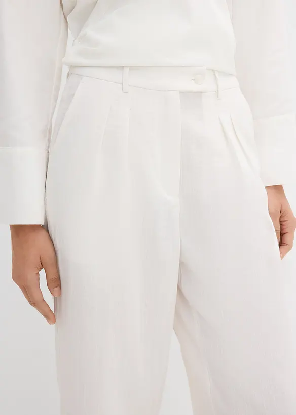 Pantaloni in misto viscosa con bottone decorativo, bonprix