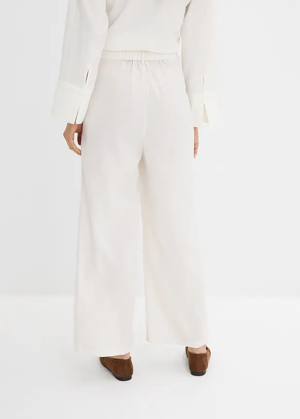 Pantaloni in misto viscosa con bottone decorativo, bonprix