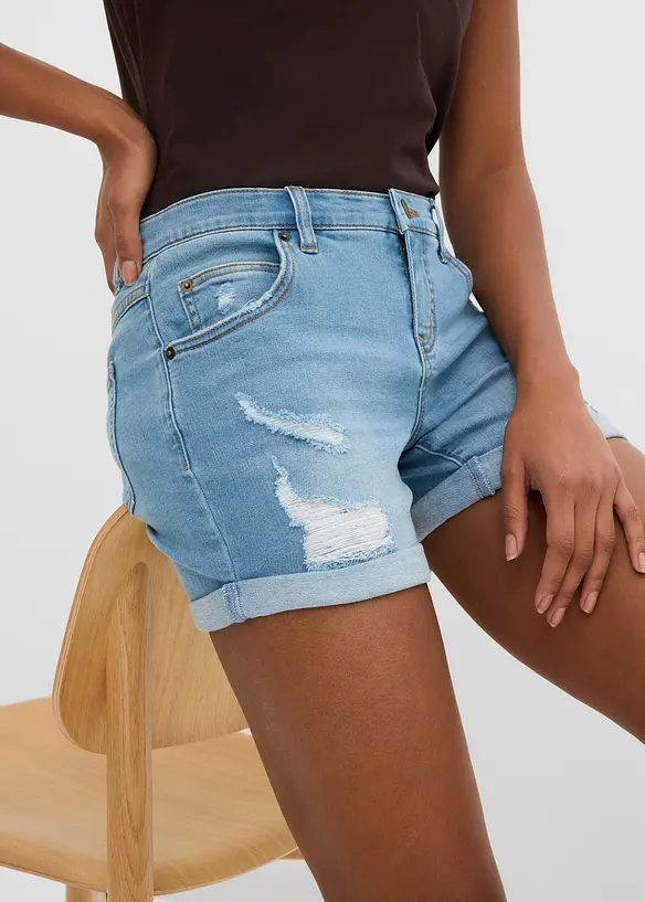 Shorts di jeans effetto sdrucito, vita media, bonprix