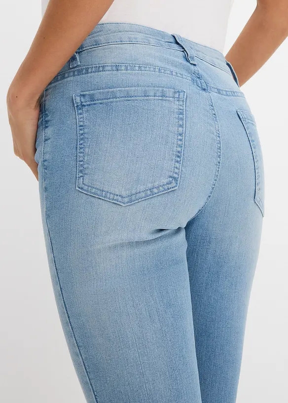 Jeans a zampa elasticizzati, vita media, bonprix