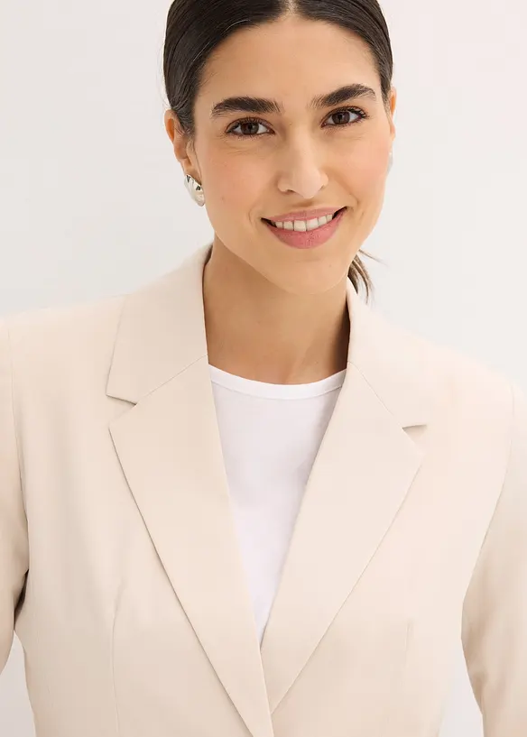 Blazer corto con tasche a patta, bonprix