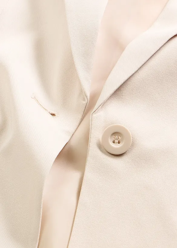 Blazer corto con tasche a patta, bonprix