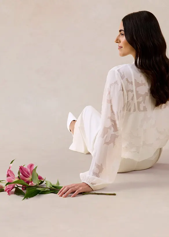 Blusa ricamata, bonprix