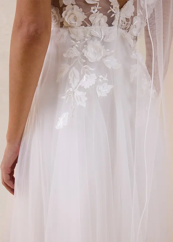 Abito da sposa in tulle delicato con pizzo floreale, bonprix