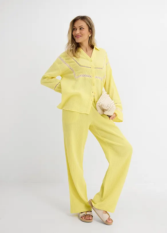 Blusa in mussola con inserti di pizzo, bonprix