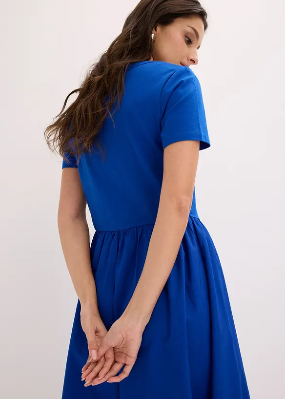 Abito in jersey di materiale misto con maniche corte e tasche, bonprix