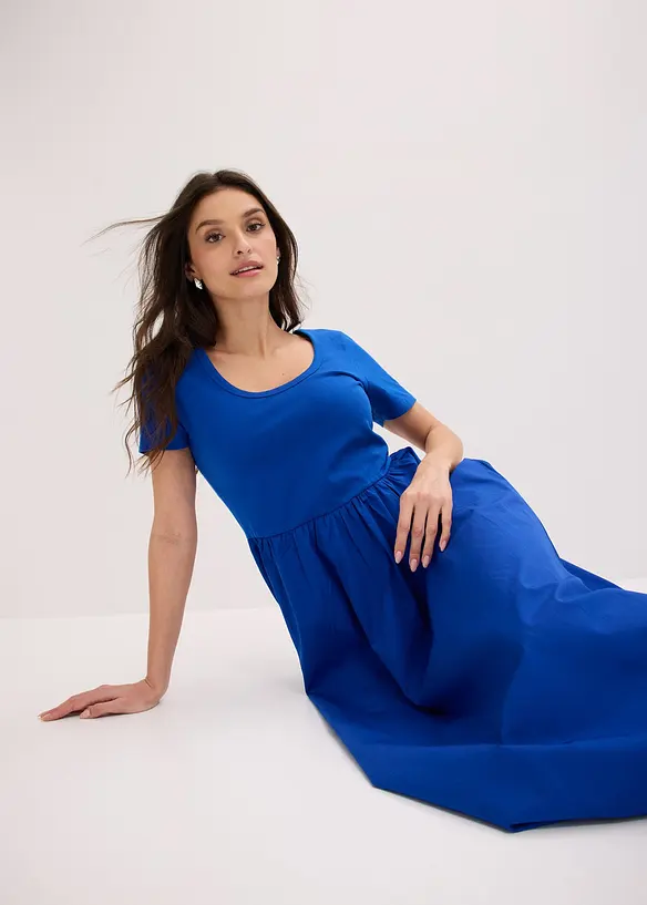 Abito in jersey di materiale misto con maniche corte e tasche, bonprix