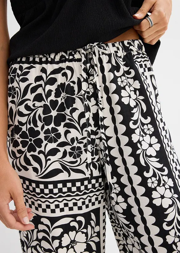 Pantaloni con elastico in vita in misto viscosa fluente, bonprix