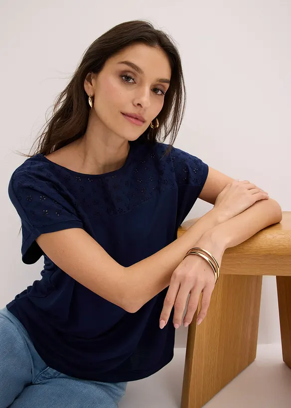 Maglia con inserto in pizzo di misto viscosa morbido, bonprix