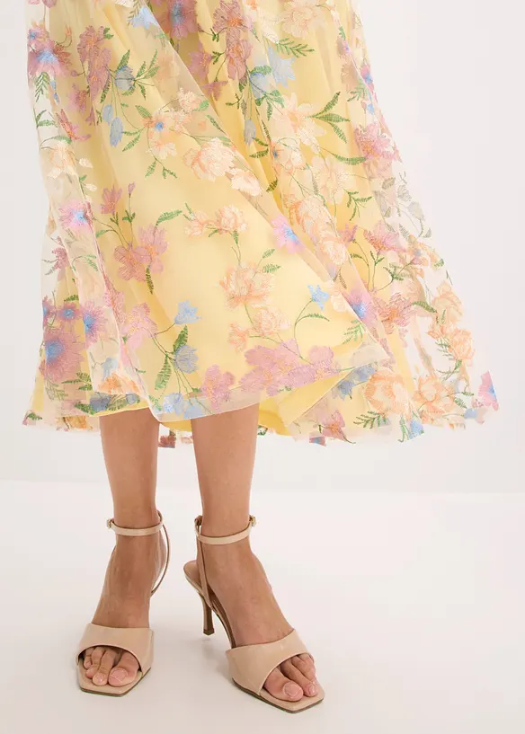 Abito con pizzo e ricami floreali, bonprix