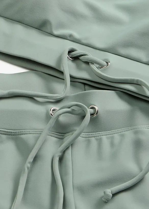 Bikini a bustier con pantaloncini da mare (set 2 pezzi), bonprix