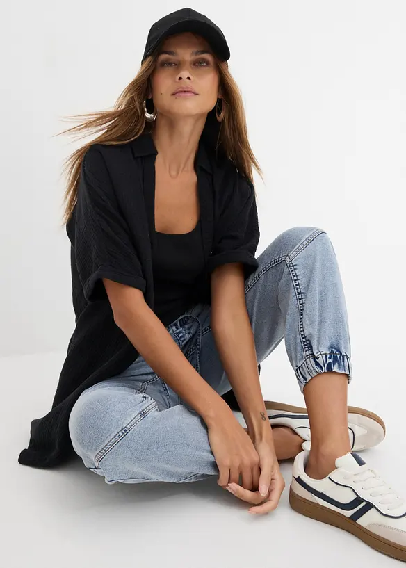 Jogger di jeans elasticizzati, vita media, bonprix