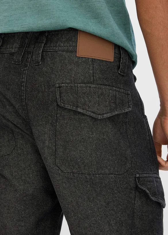 Bermuda cargo lunghi in denim elasticizzato leggero, relaxed fit, bonprix