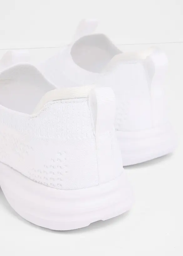 Sneaker slip-in comode in materiale morbido, bonprix