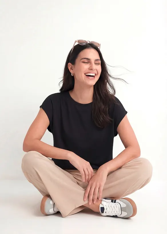 Pantaloni a palazzo in morbida viscosa, bonprix