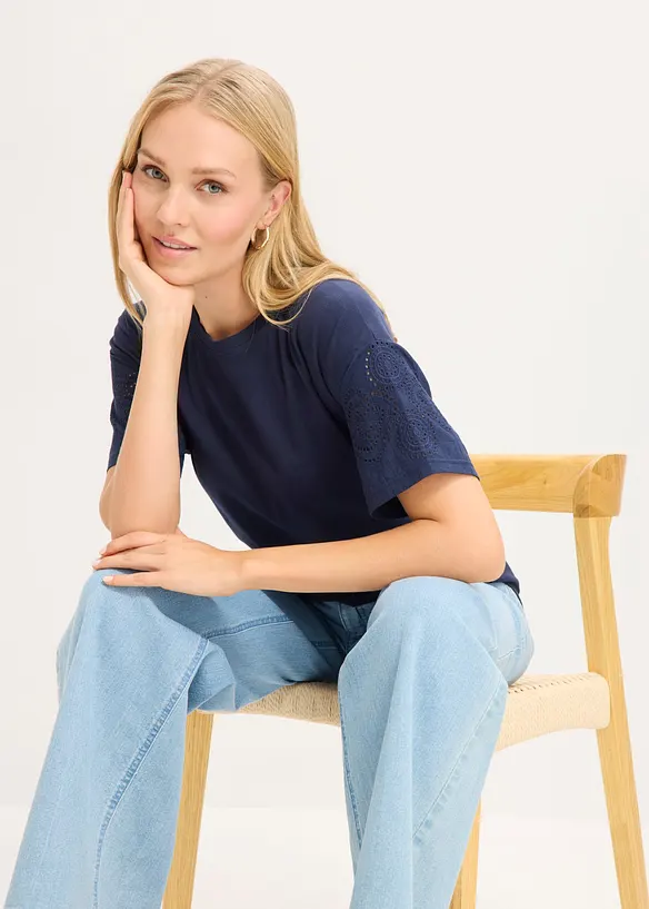 T-shirt con ricami traforati, bonprix