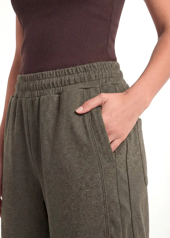 Shorts ampi in felpa di misto cotone, bonprix