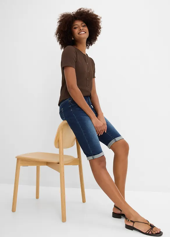 Bermuda in jeans con vita media parzialmente elasticizzata, bonprix