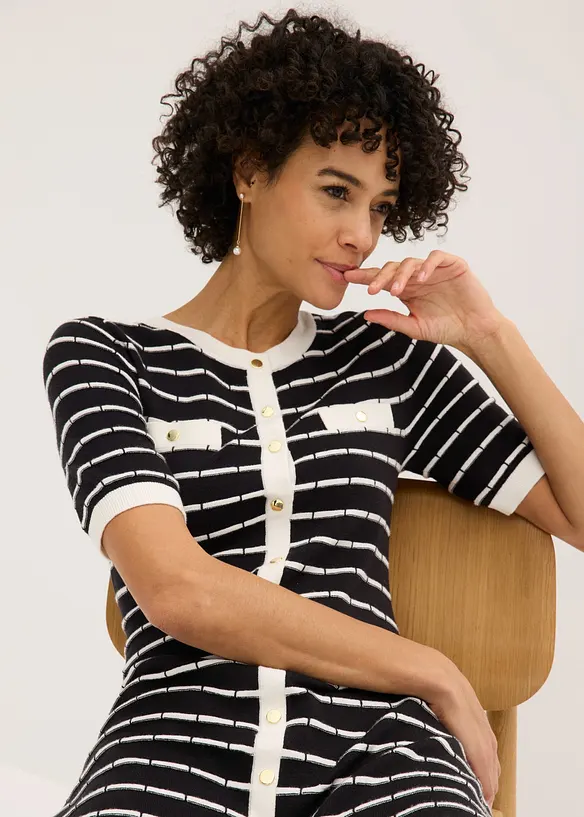 Abito in maglia di viscosa con bottoni, bonprix