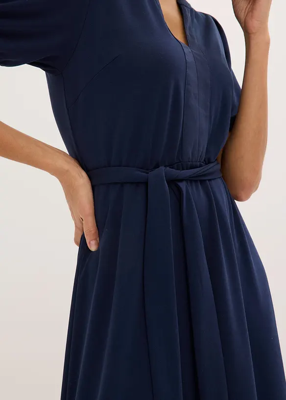 Abito midi in piquet di viscosa con inserto di satin, bonprix