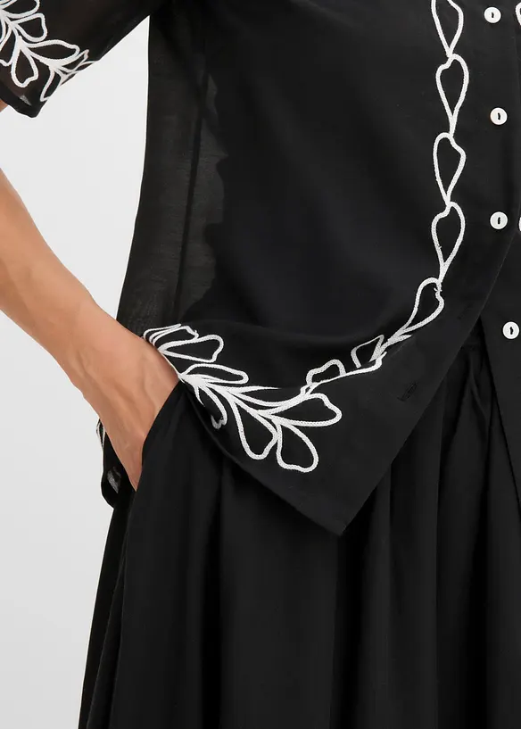 Blusa con ricamo, bonprix