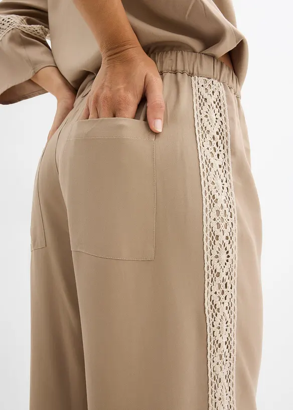 Pantaloni larghi in viscosa fluente, bonprix