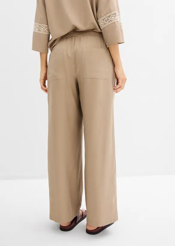 Pantaloni larghi in viscosa fluente, bonprix