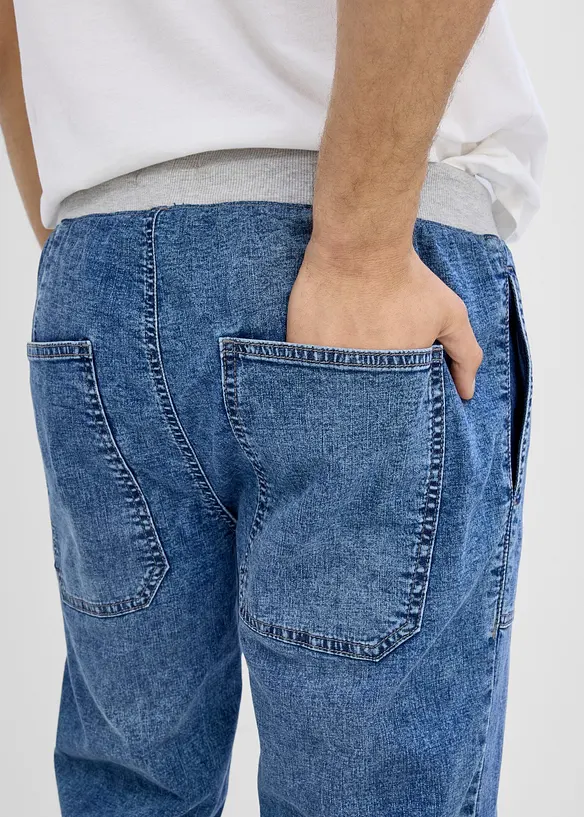 Bermuda lunghi in denim leggero con elastico in vita, relaxed fit, bonprix