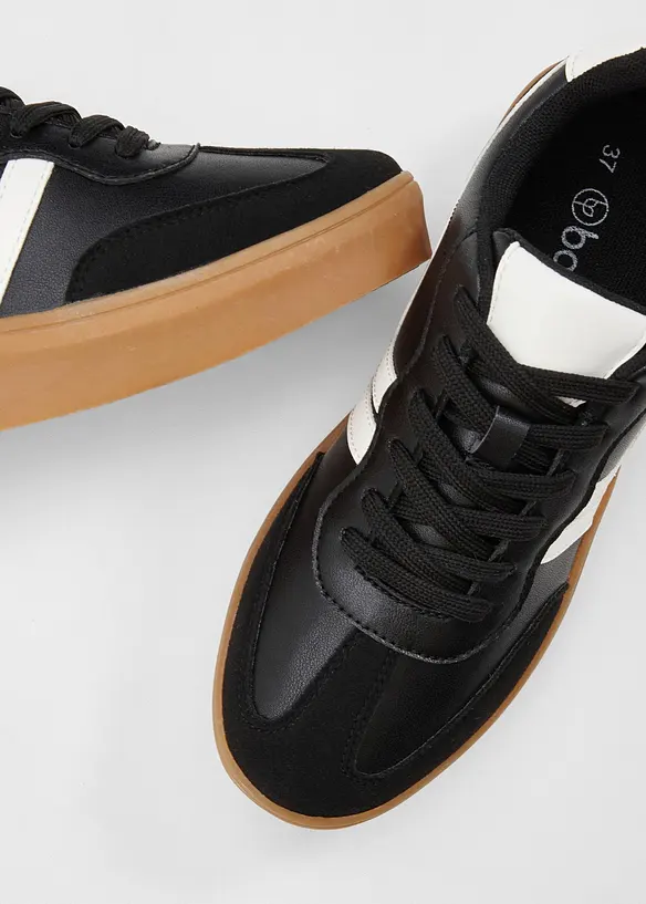 Sneaker con plateau in stile retr&ograve;, bonprix