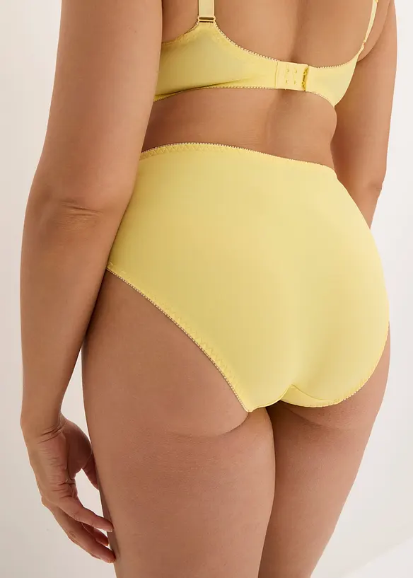 Slip alto con ricami delicati, bonprix