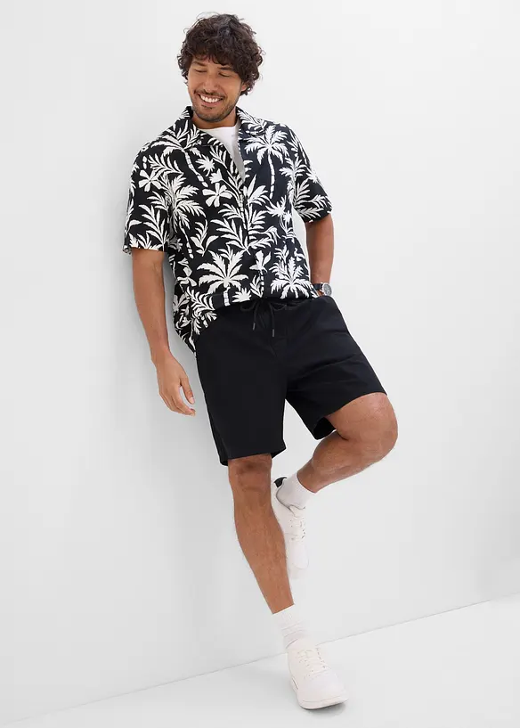 Shorts relaxed fit con elastico in vita, bonprix