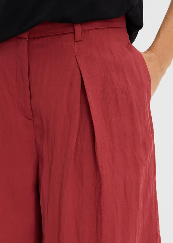 Pantaloni estivi in misto viscosa con pinces, bonprix