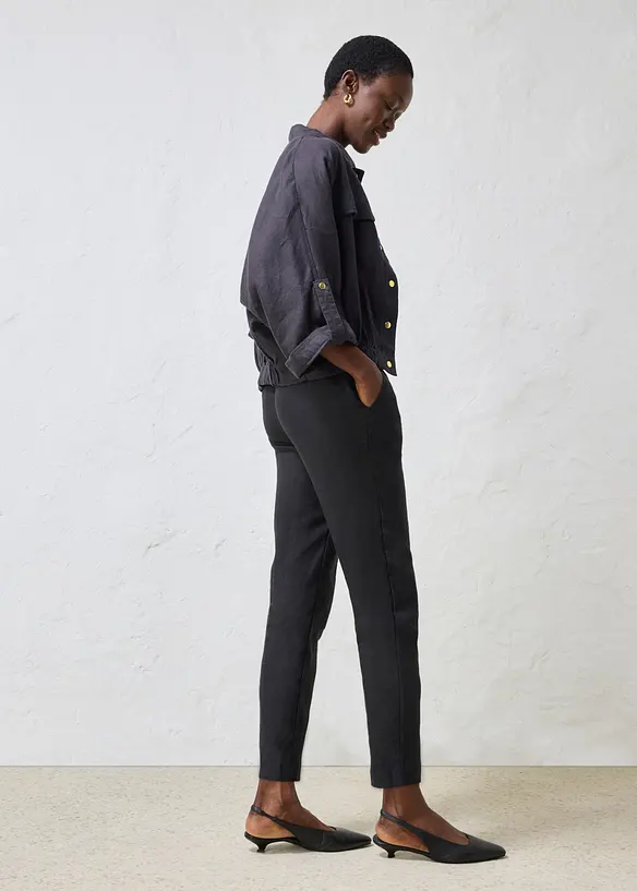 Pantaloni cropped in puro lino, bonprix