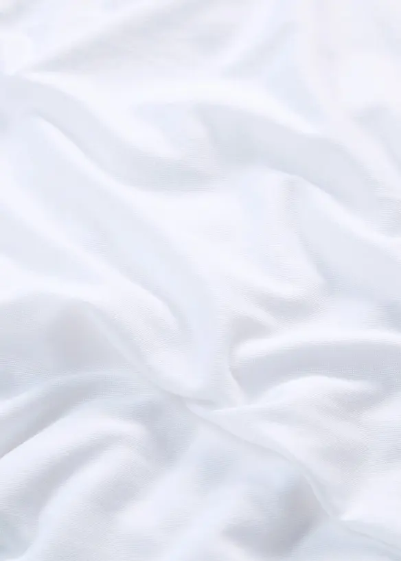 T-shirt con scollo a V, bonprix