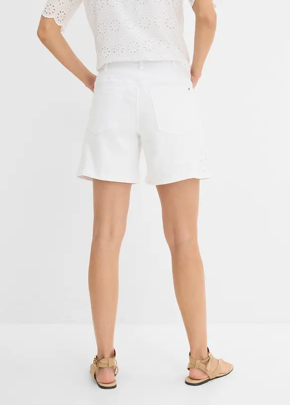 Shorts con ricami traforati, bonprix